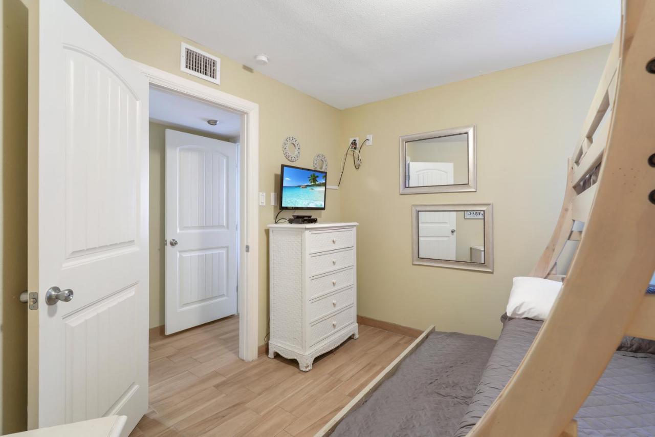 Ground Floor Beachfront Beauty! Steps To The Beach And Pool South Padre Island Extérieur photo