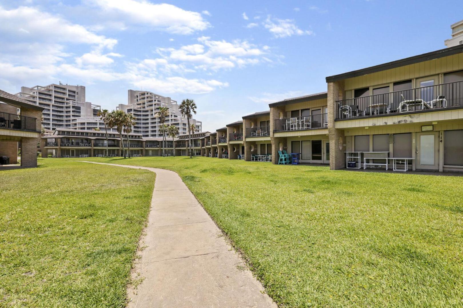 Ground Floor Beachfront Beauty! Steps To The Beach And Pool South Padre Island Chambre photo